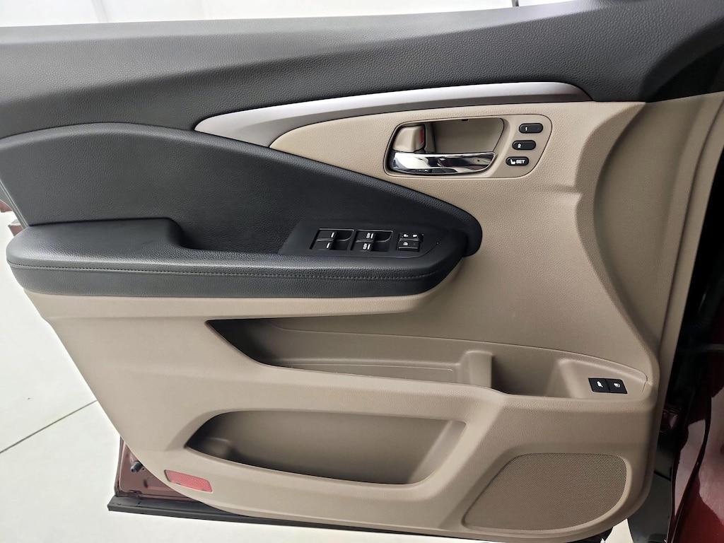used 2019 Honda Pilot car, priced at $25,998