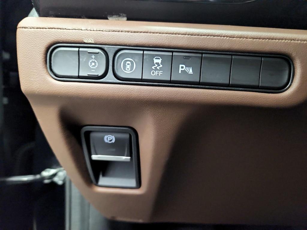 used 2022 Acura MDX car, priced at $42,998