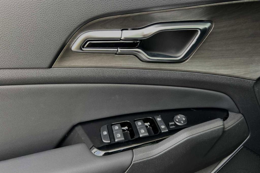 new 2024 Kia Sportage Plug-In Hybrid car, priced at $41,595