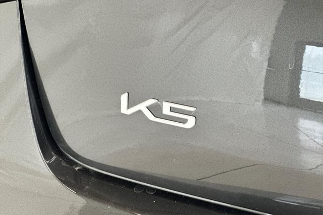 new 2025 Kia K5 car, priced at $27,009