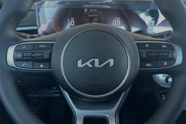 new 2025 Kia K5 car, priced at $28,334