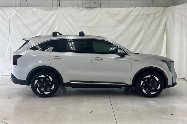 new 2025 Kia Sorento Hybrid car, priced at $43,865