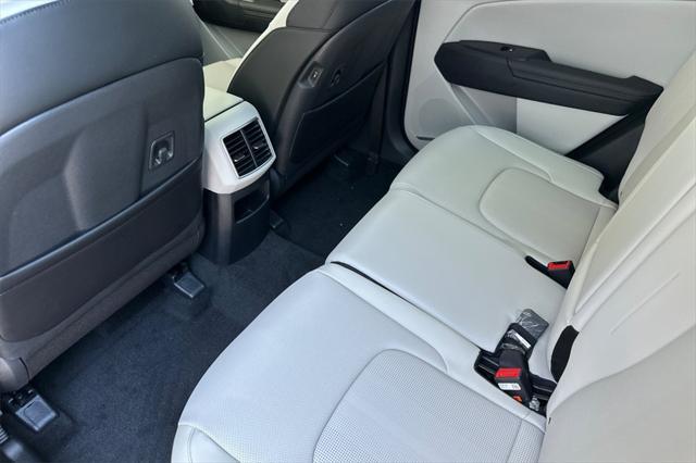 new 2026 Kia Sportage car, priced at $33,195