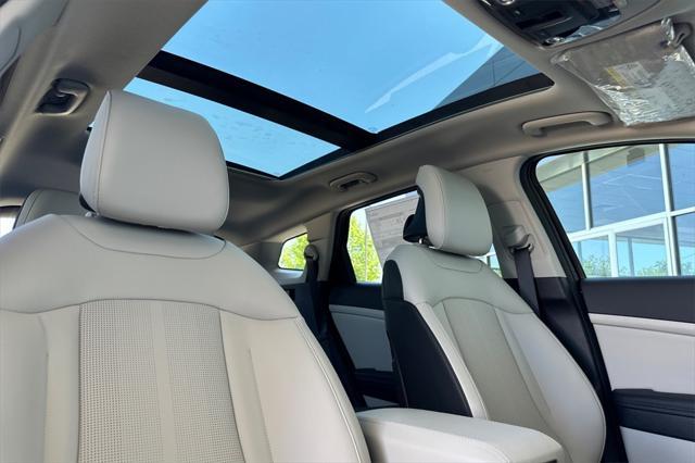 new 2026 Kia Sportage car, priced at $33,195