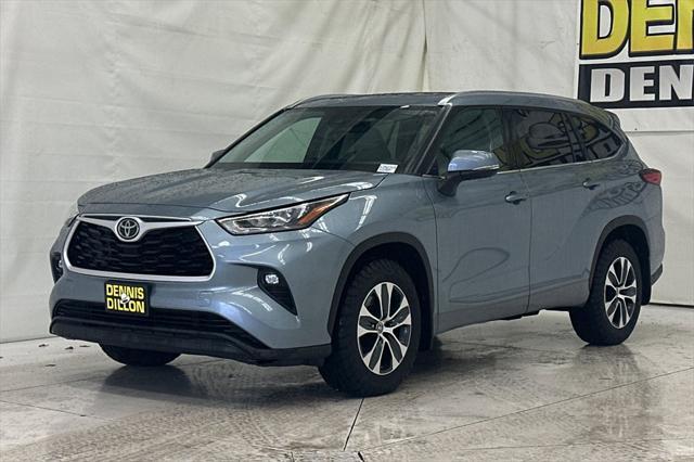 used 2020 Toyota Highlander car, priced at $35,468