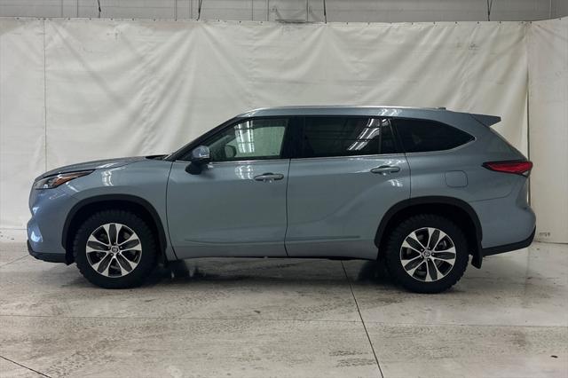 used 2020 Toyota Highlander car, priced at $35,468