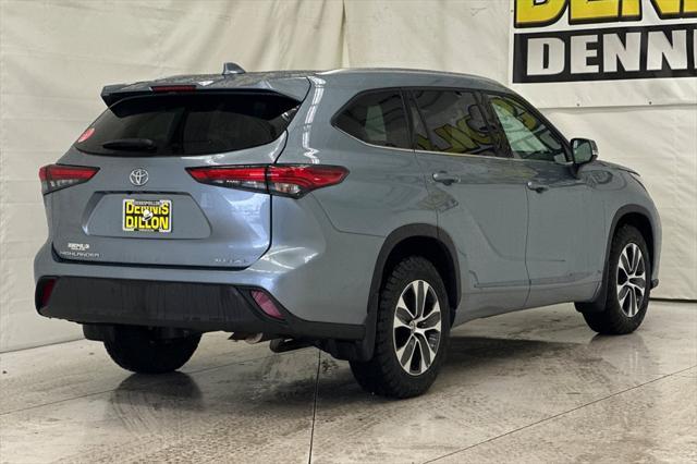 used 2020 Toyota Highlander car, priced at $35,468