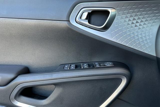 new 2025 Kia Soul car, priced at $20,610
