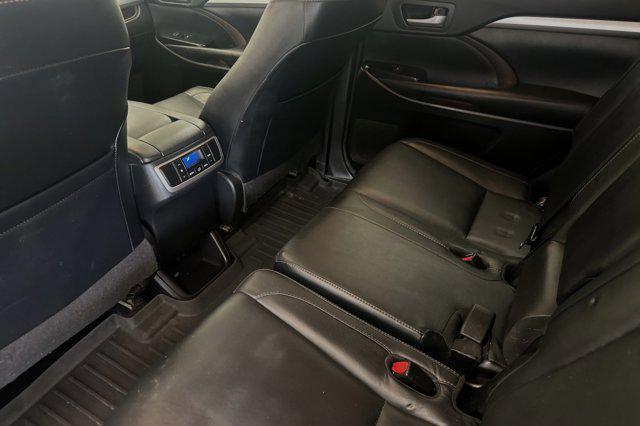 used 2018 Toyota Highlander car, priced at $28,300