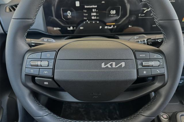 new 2025 Kia K4 car, priced at $23,888