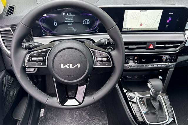 new 2025 Kia Seltos car, priced at $27,570