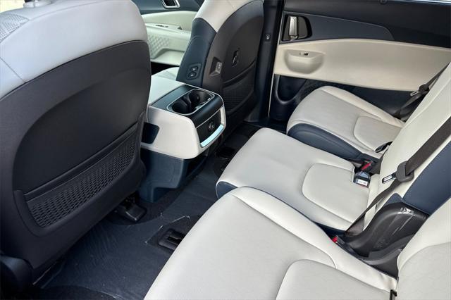 new 2025 Kia Carnival Hybrid car, priced at $42,142