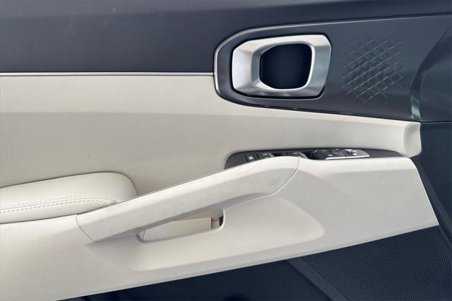 new 2025 Kia Sorento car, priced at $37,460
