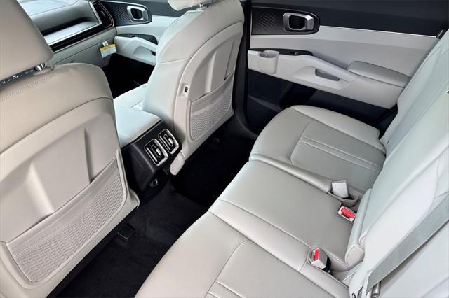 new 2025 Kia Sorento car, priced at $37,460