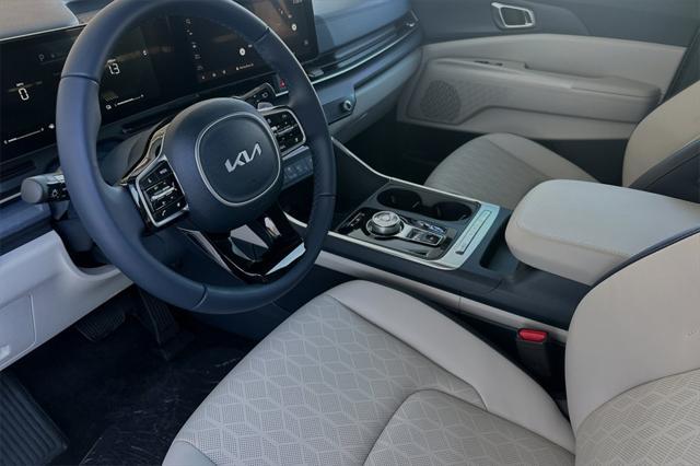 new 2025 Kia Carnival car, priced at $42,612