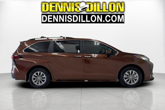 used 2022 Toyota Sienna car, priced at $45,422