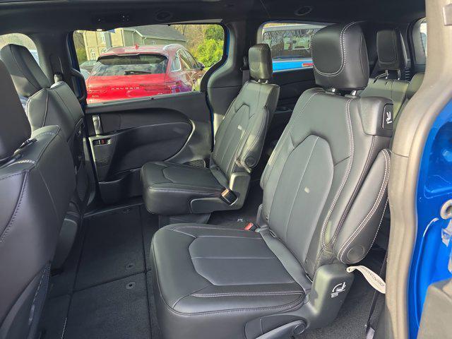 new 2026 Chrysler Pacifica car, priced at $42,836