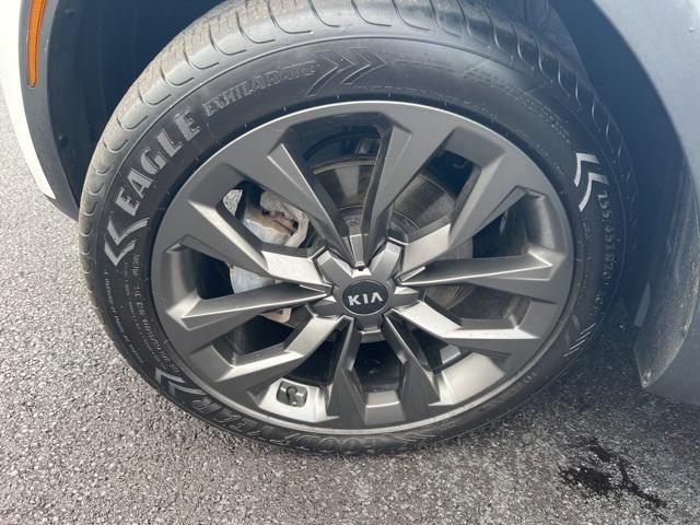 used 2021 Kia Sorento car, priced at $26,995