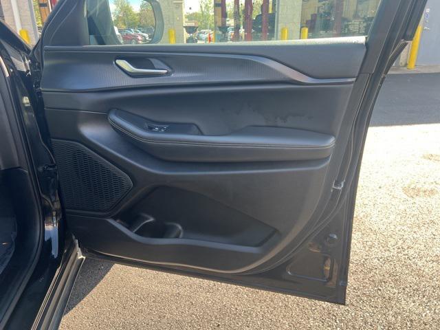 used 2023 Jeep Grand Cherokee L car, priced at $24,995