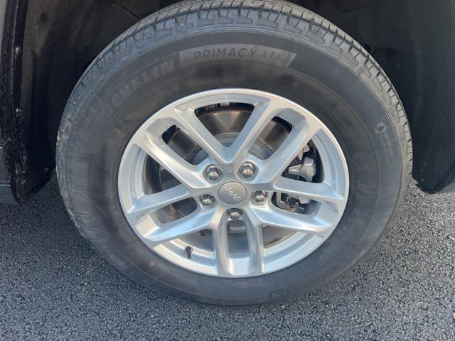 used 2023 Jeep Grand Cherokee L car, priced at $24,995