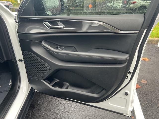 used 2023 Jeep Grand Cherokee L car, priced at $30,995