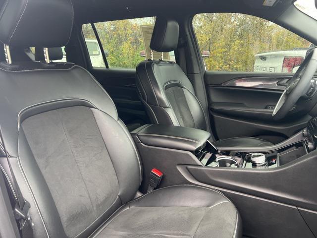 used 2023 Jeep Grand Cherokee L car, priced at $30,995