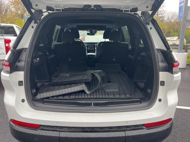 used 2023 Jeep Grand Cherokee L car, priced at $30,995