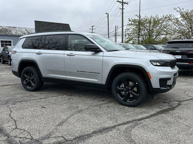 new 2024 Jeep Grand Cherokee L car, priced at $51,175