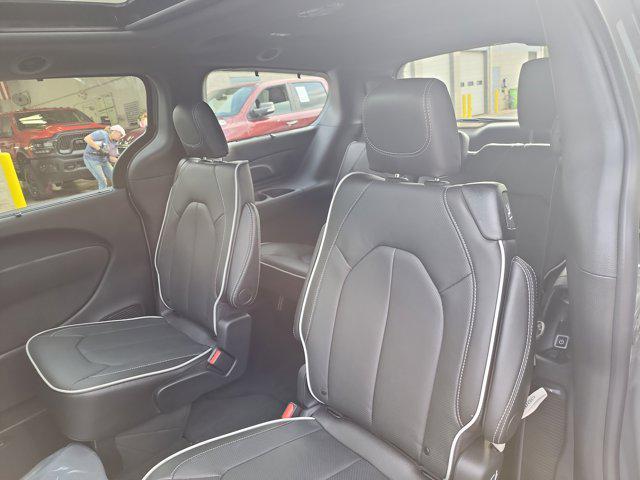 new 2025 Chrysler Pacifica car, priced at $58,380