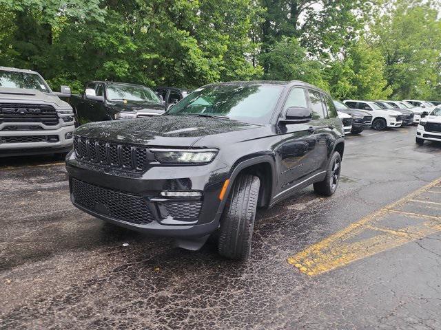 new 2025 Jeep Grand Cherokee car, priced at $46,879