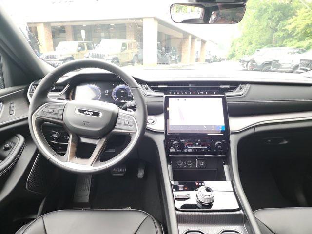new 2025 Jeep Grand Cherokee car, priced at $46,879