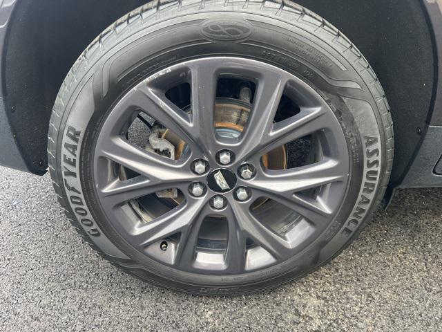 used 2018 Cadillac XT5 car, priced at $15,995