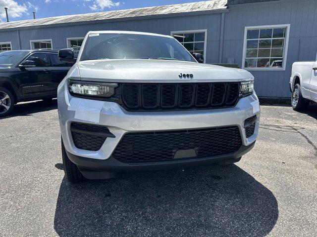 new 2024 Jeep Grand Cherokee car, priced at $47,530