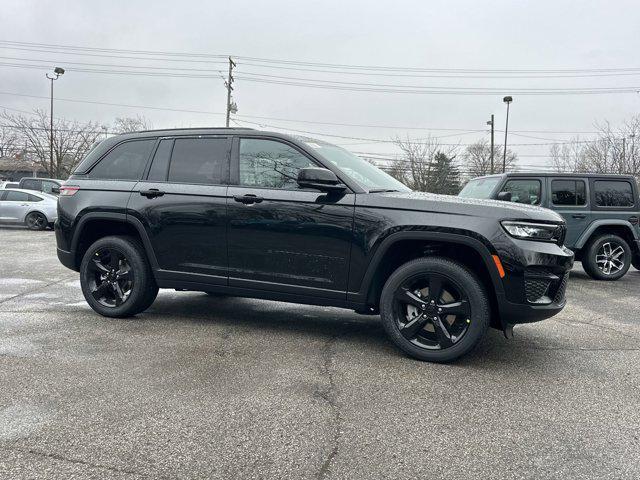 new 2025 Jeep Grand Cherokee car, priced at $43,175