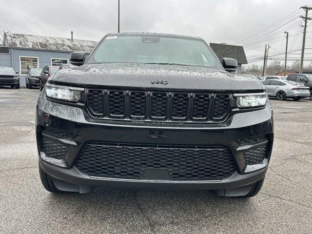 new 2025 Jeep Grand Cherokee car, priced at $43,175