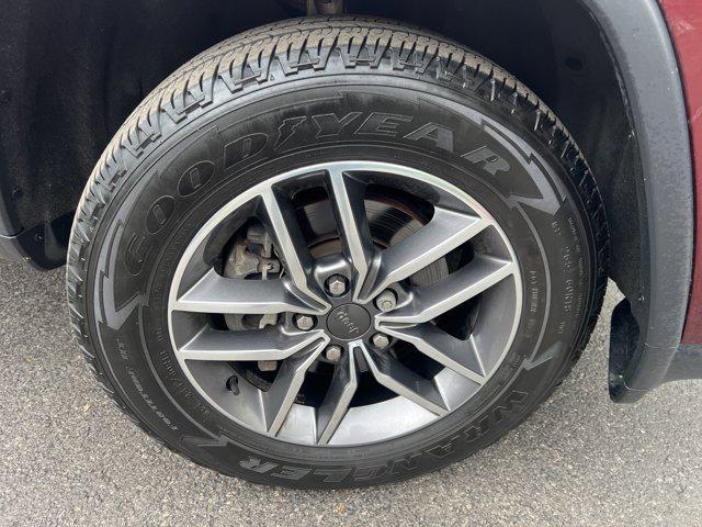 used 2020 Jeep Grand Cherokee car, priced at $17,995