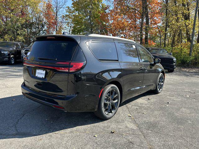 new 2025 Chrysler Pacifica car, priced at $55,870