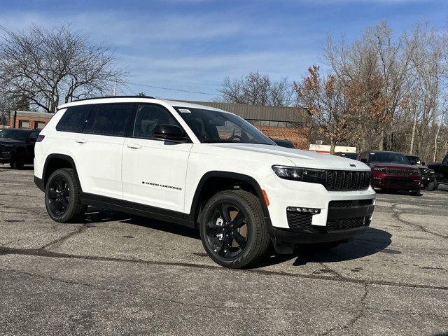 new 2025 Jeep Grand Cherokee L car, priced at $48,040