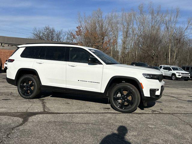 new 2025 Jeep Grand Cherokee L car, priced at $48,040