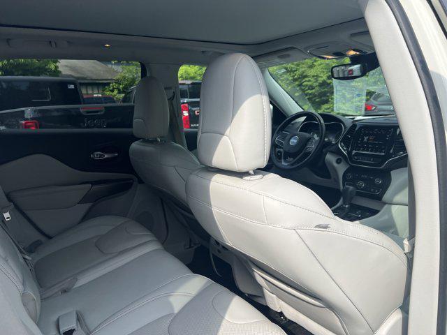 used 2019 Jeep Cherokee car, priced at $18,995