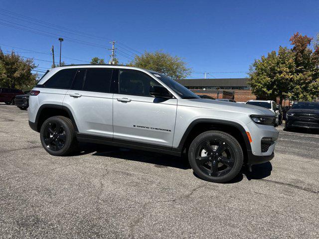 new 2025 Jeep Grand Cherokee car, priced at $53,460