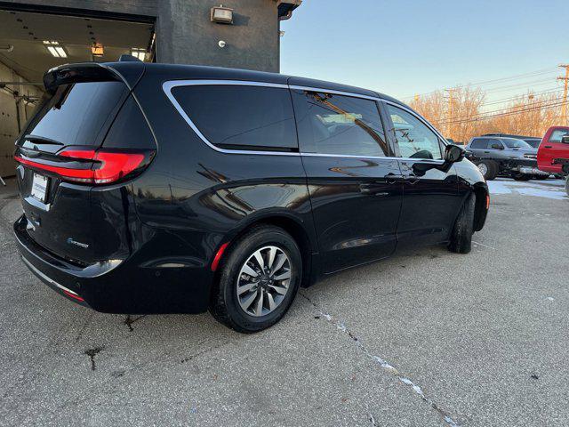 used 2022 Chrysler Pacifica Hybrid car, priced at $24,995