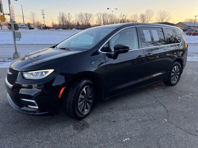 used 2022 Chrysler Pacifica Hybrid car, priced at $24,995