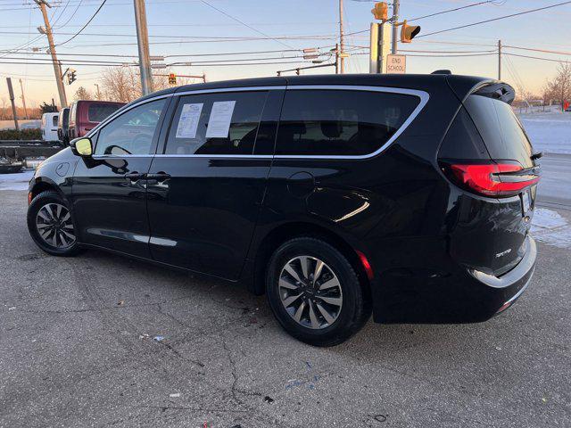 used 2022 Chrysler Pacifica Hybrid car, priced at $24,995