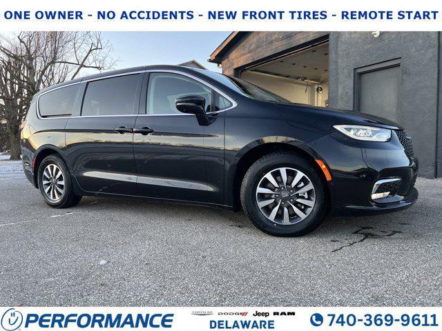 used 2022 Chrysler Pacifica Hybrid car, priced at $24,995