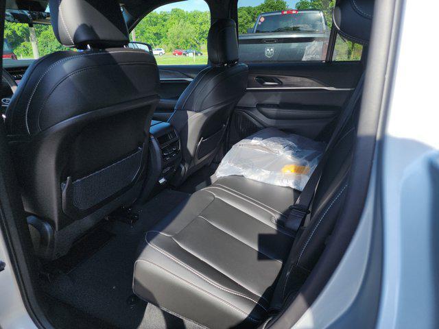 new 2025 Jeep Grand Cherokee car, priced at $43,515
