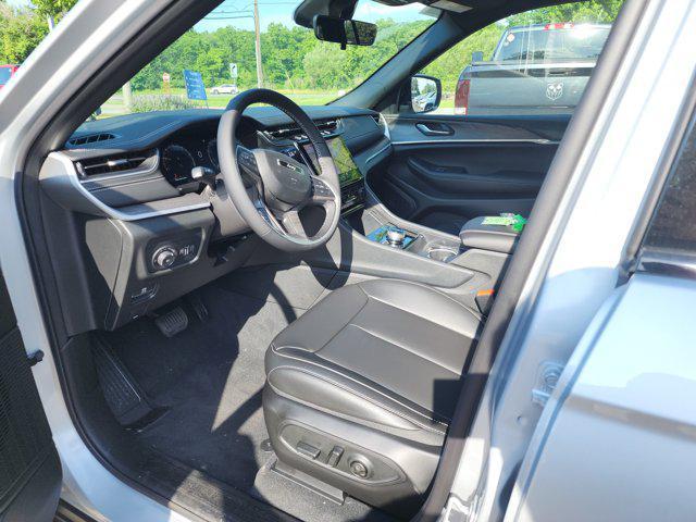 new 2025 Jeep Grand Cherokee car, priced at $43,515