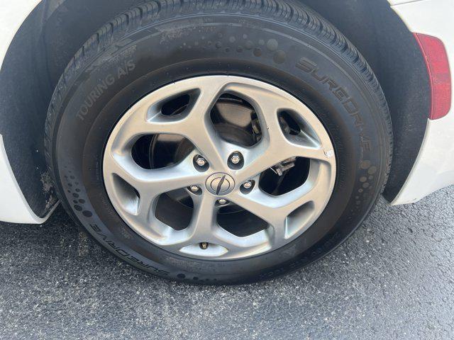 used 2023 Chrysler Pacifica car, priced at $26,495
