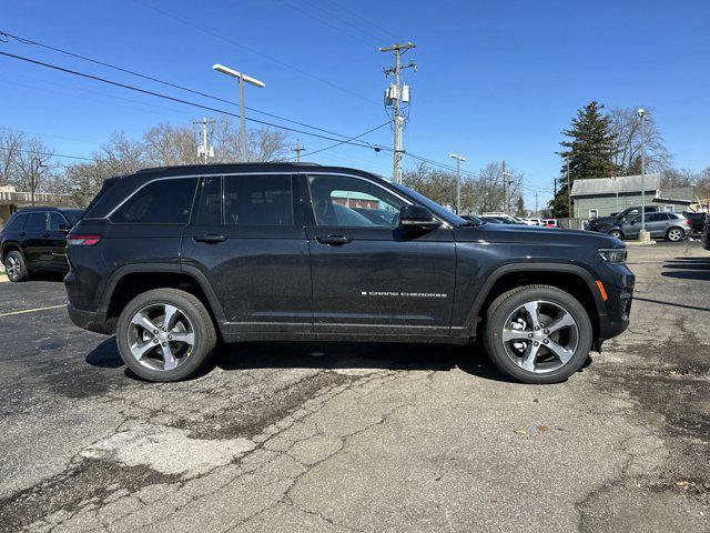 new 2024 Jeep Grand Cherokee car, priced at $55,435