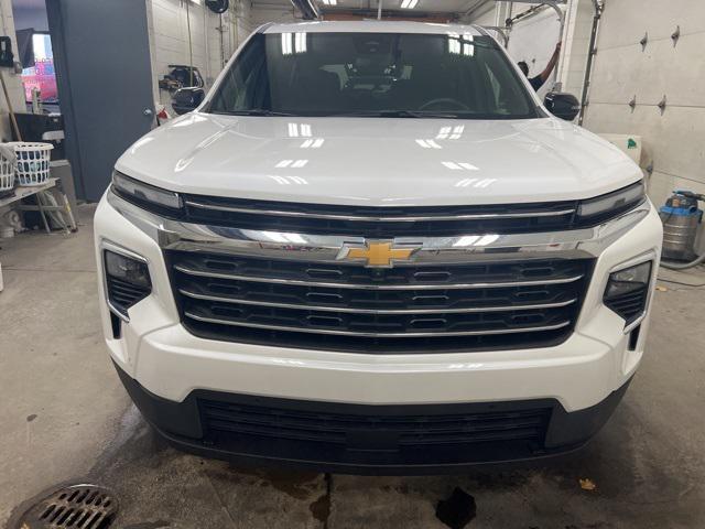 used 2024 Chevrolet Traverse car, priced at $39,995